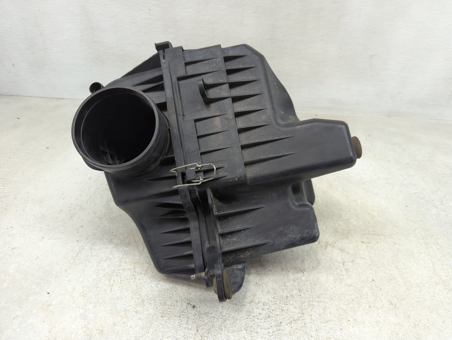 Dodge Caravan Air Cleaner Intake-duct Hose Tube 1392528 - Oemusedautoparts1.com