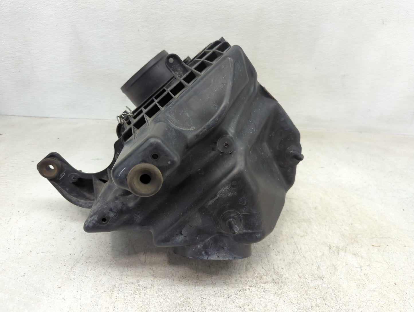 Dodge Caravan Air Cleaner Intake-duct Hose Tube 1392528 - Oemusedautoparts1.com