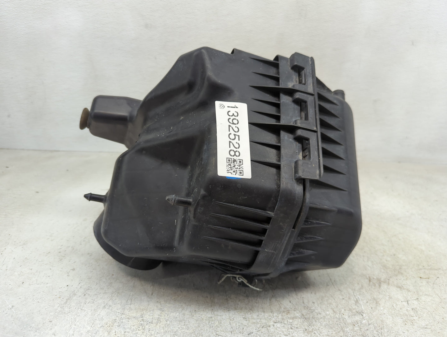 Dodge Caravan Air Cleaner Intake-duct Hose Tube 1392528 - Oemusedautoparts1.com