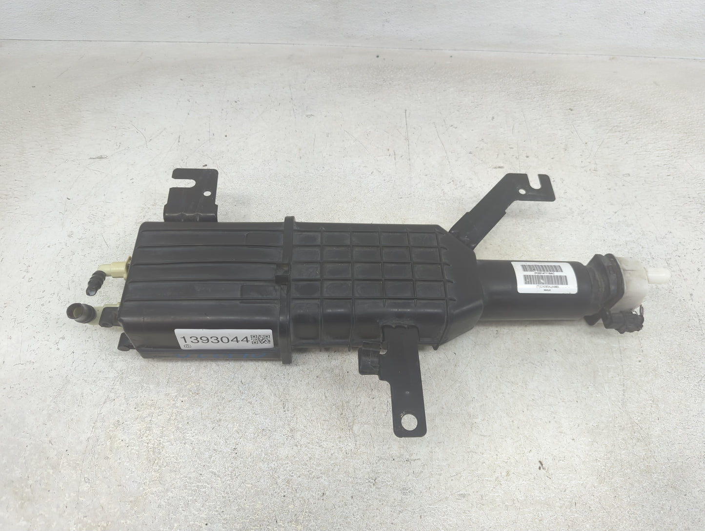 2014 Dodge Caravan Fuel Vapor Charcoal Canister 1393044 - Oemusedautoparts1.com