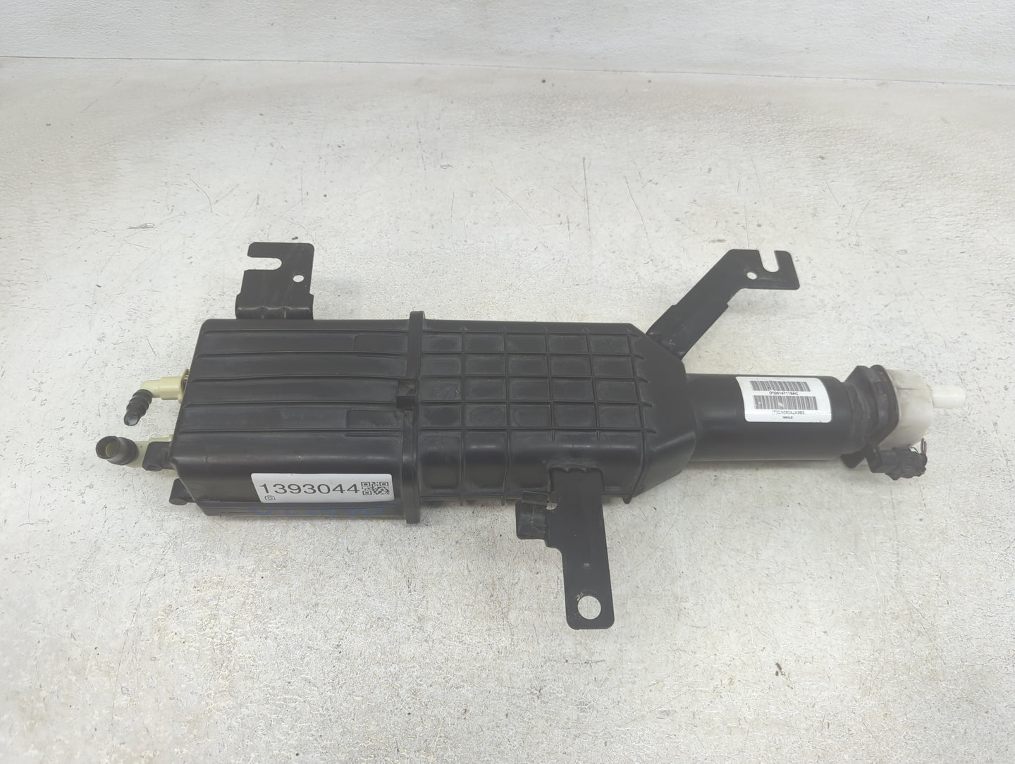 2014 Dodge Caravan Fuel Vapor Charcoal Canister - Oemusedautoparts1.com