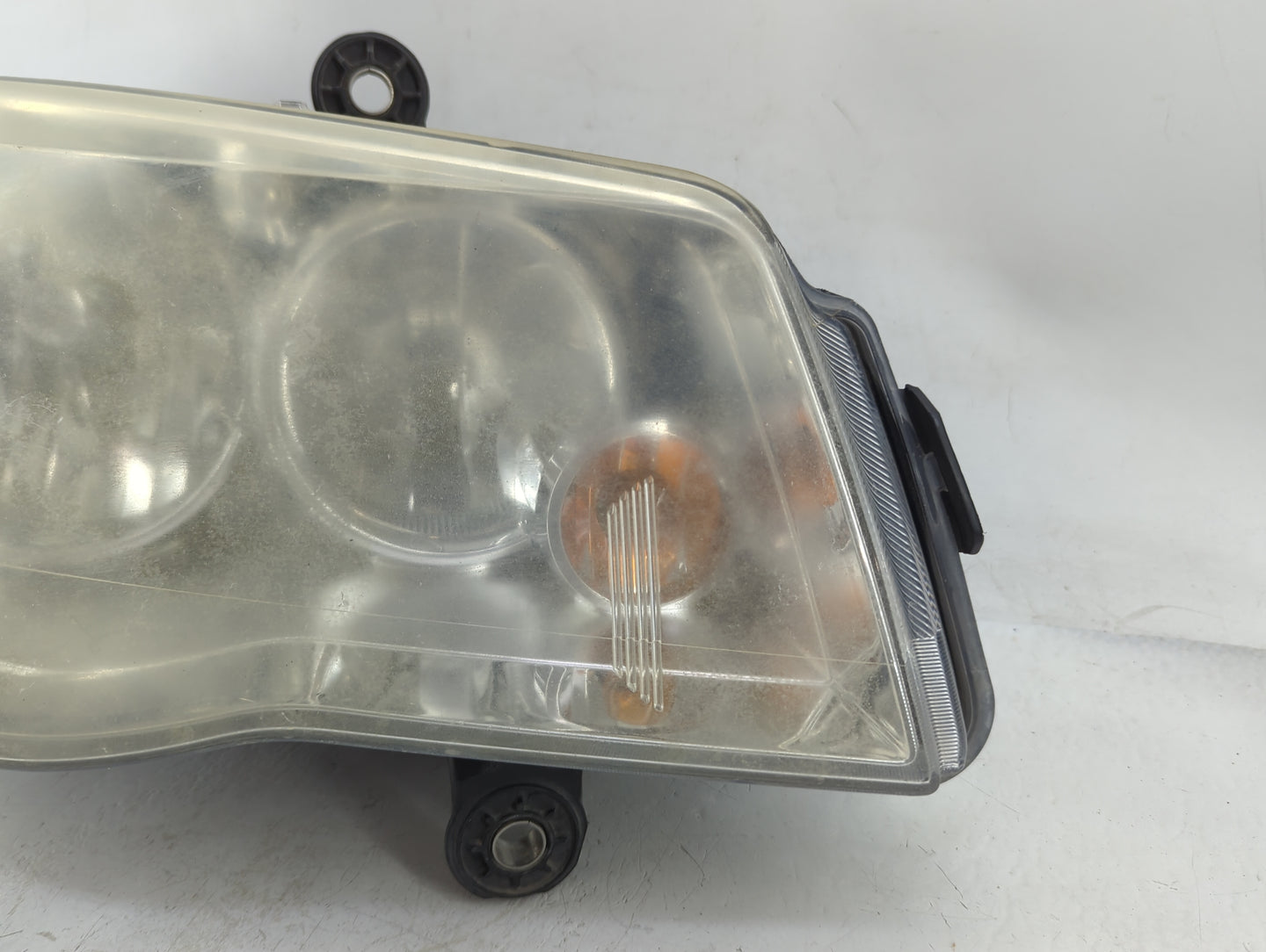 Dodge Caravan Passenger Right Oem Head Light Headlight Lamp - Oemusedautoparts1.com