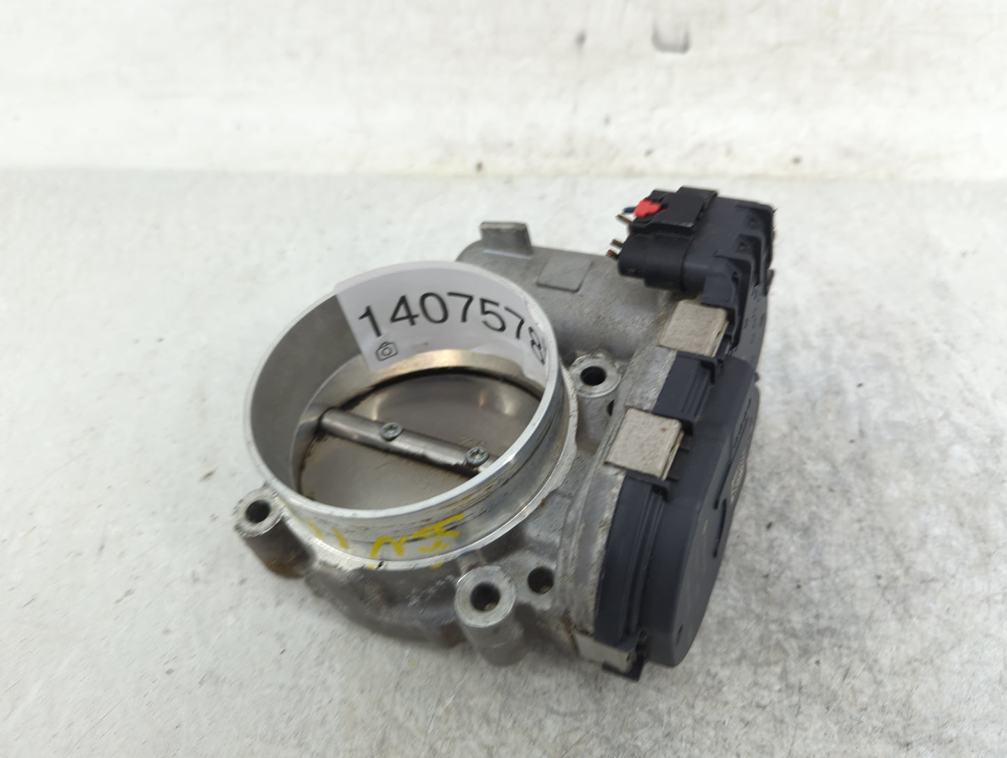 2014 Dodge Caravan Throttle Body P/N:05184349AC Fits Fits 2011 2012 2013 2015 2016 2017 2018 2019 2020 2021 2022 OEM Used Au