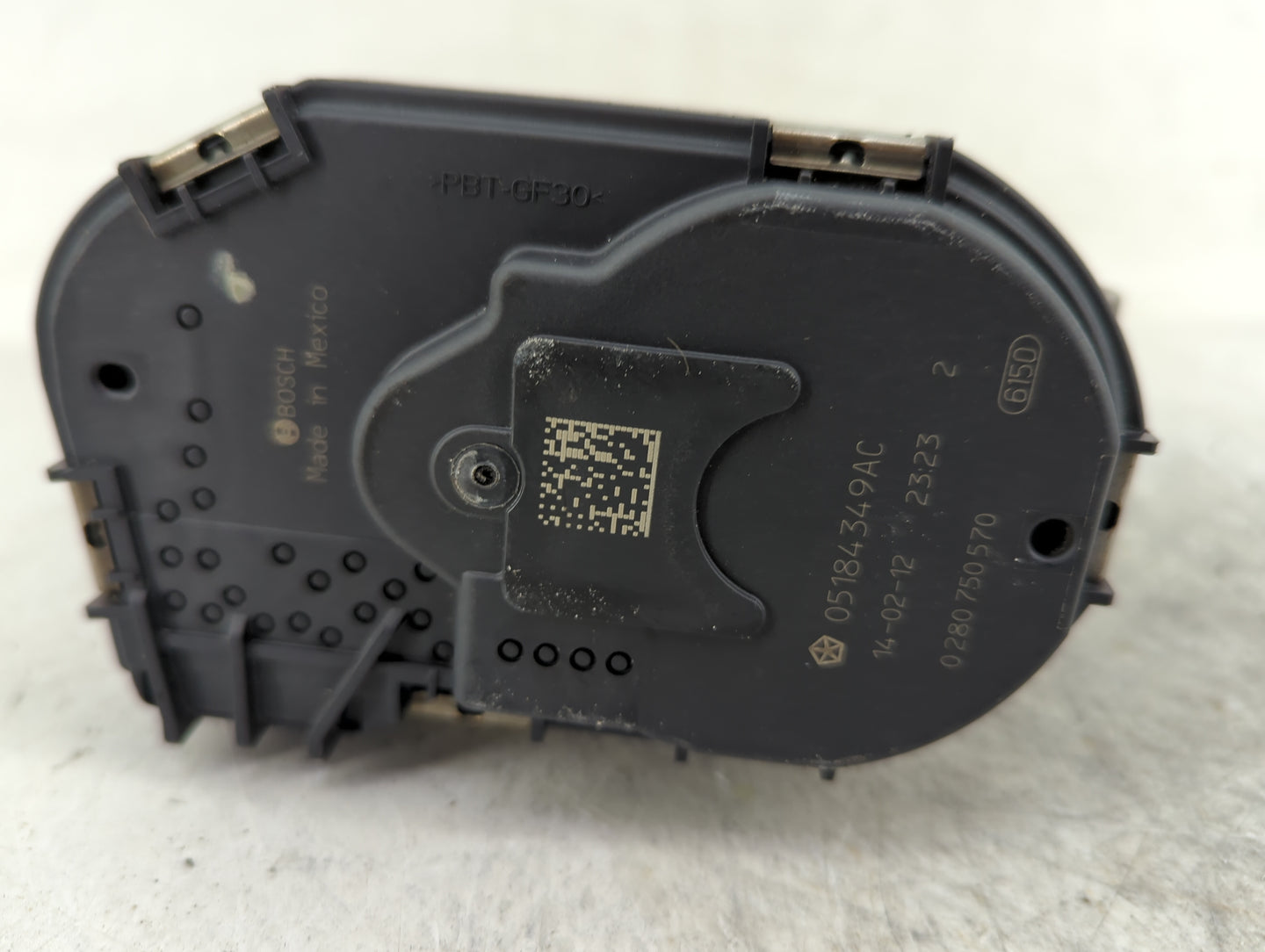 2014 Dodge Caravan Throttle Body P/N:05184349AC Fits Fits 2011 2012 2013 2015 2016 2017 2018 2019 2020 2021 2022 OEM Used Au
