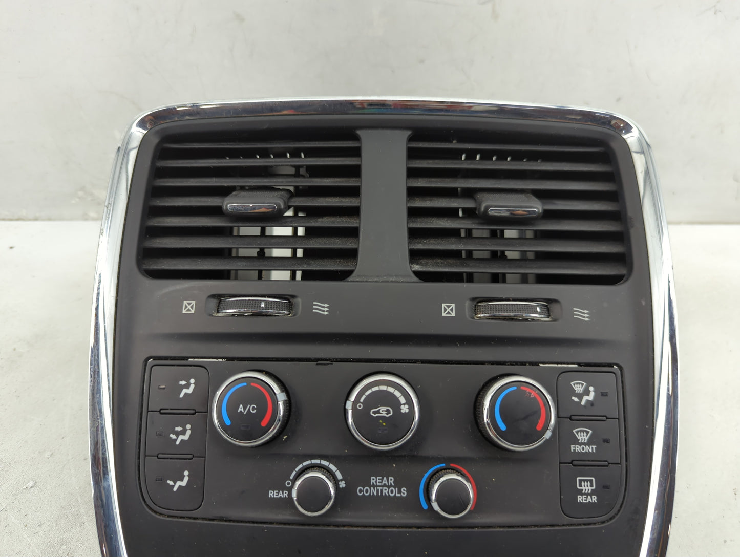 2014 Dodge Caravan Climate Control Module Temperature AC/Heater Replacement P/N:P55111240AF Fits OEM Used Auto Parts - Oemus