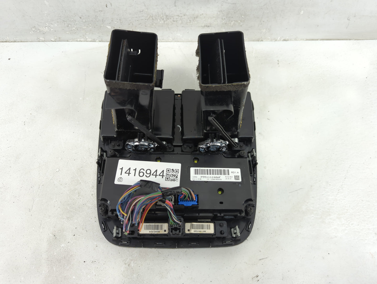 2014 Dodge Caravan Climate Control Module Temperature AC/Heater Replacement P/N:P55111240AF Fits OEM Used Auto Parts - Oemus