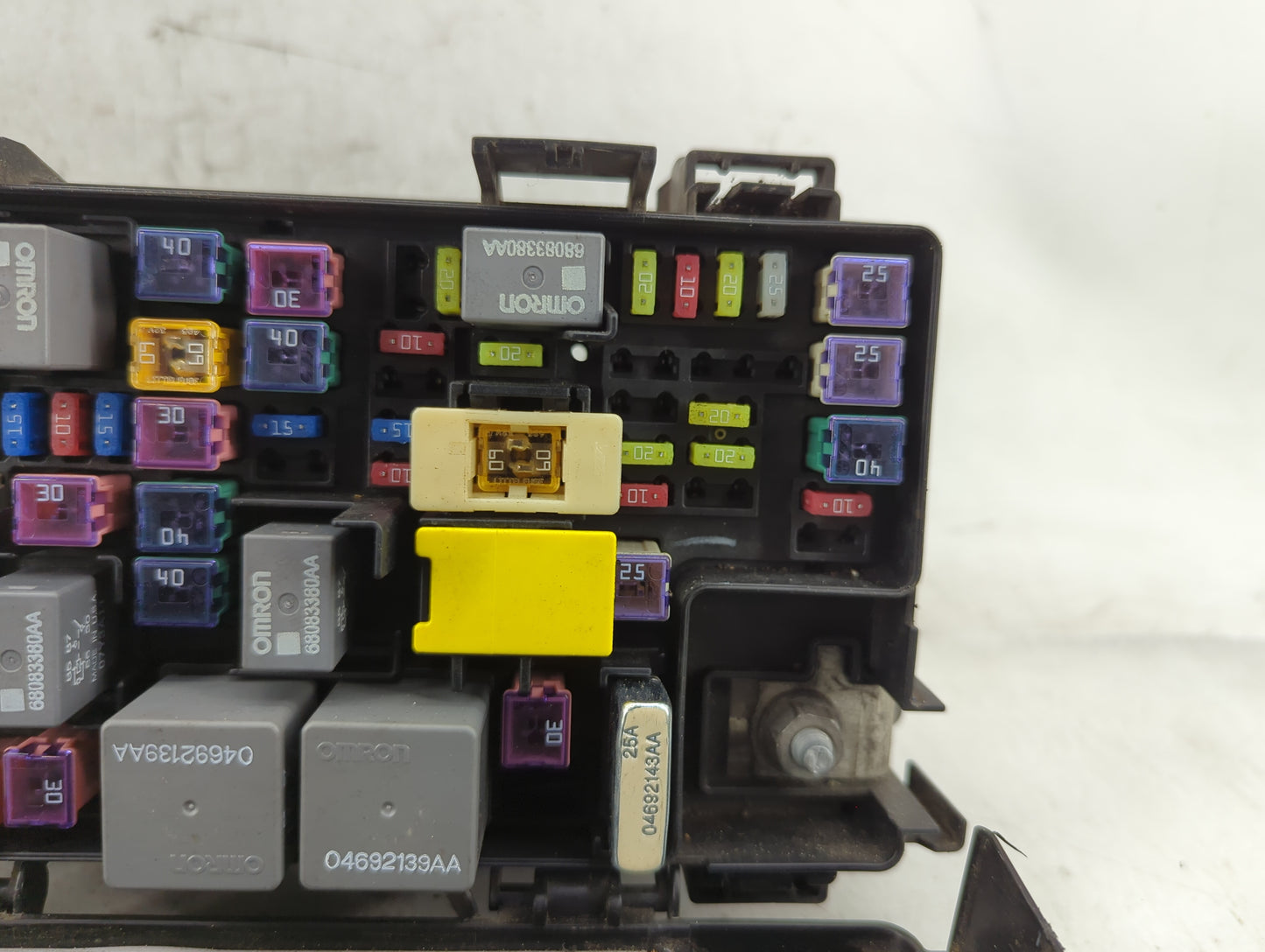 Dodge Caravan Fusebox Fuse Box Relay Module Tipm 68217405ab - Oemusedautoparts1.com