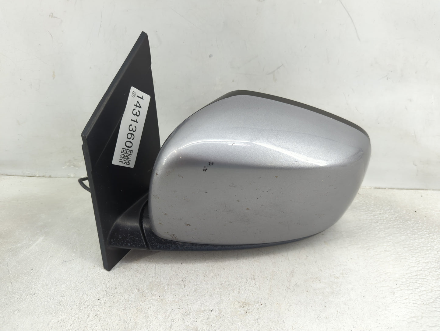 2014 Dodge Caravan Driver Side View Mirror - Left Door Mirror OEM Used - Oemusedautoparts1.com