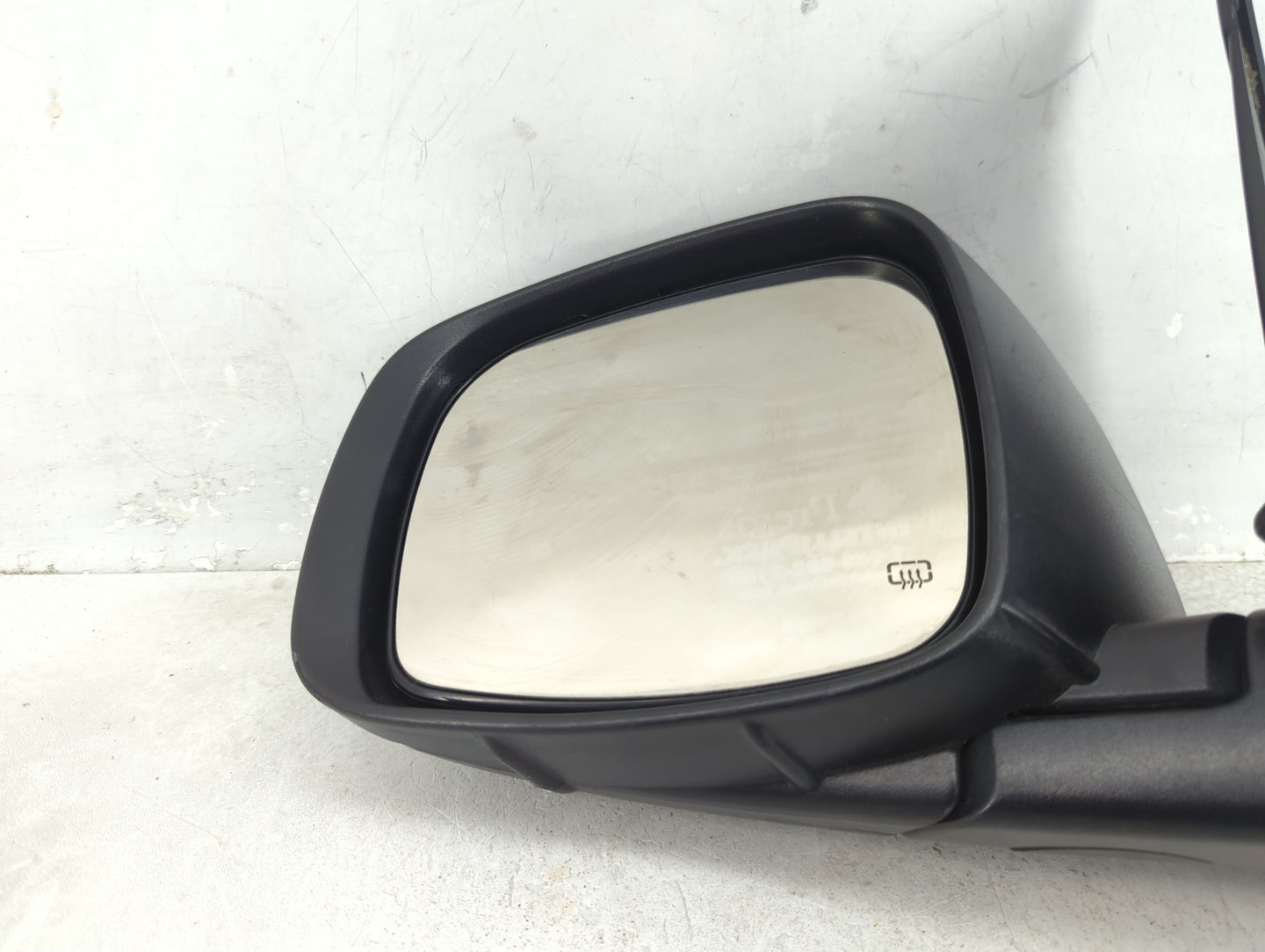 2014 Dodge Caravan Driver Side View Mirror - Left Door Mirror OEM Used - Oemusedautoparts1.com