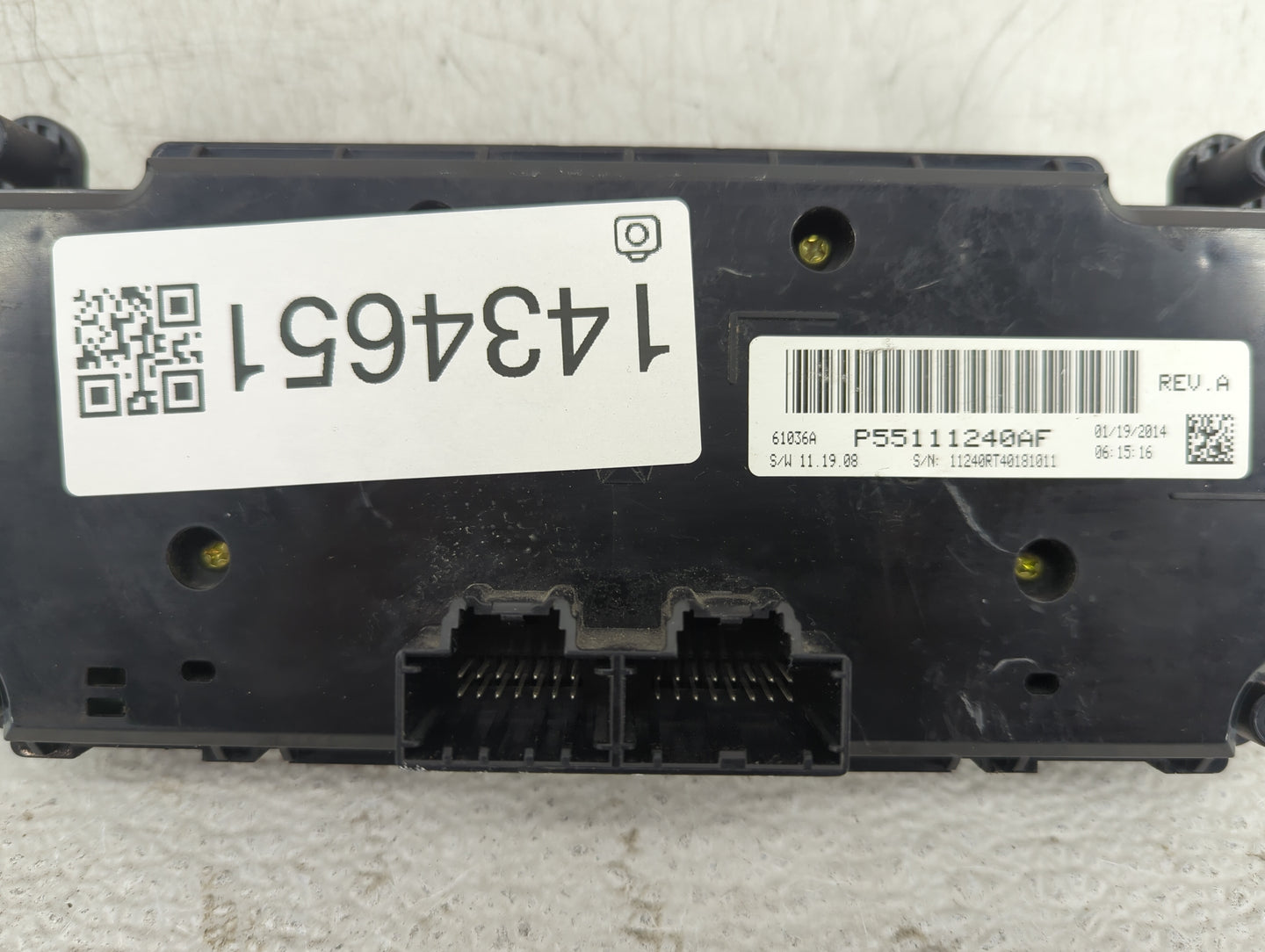 2014 Dodge Caravan Climate Control Module Temperature AC/Heater Replacement P/N:P55111240AF Fits OEM Used Auto Parts - Oemus