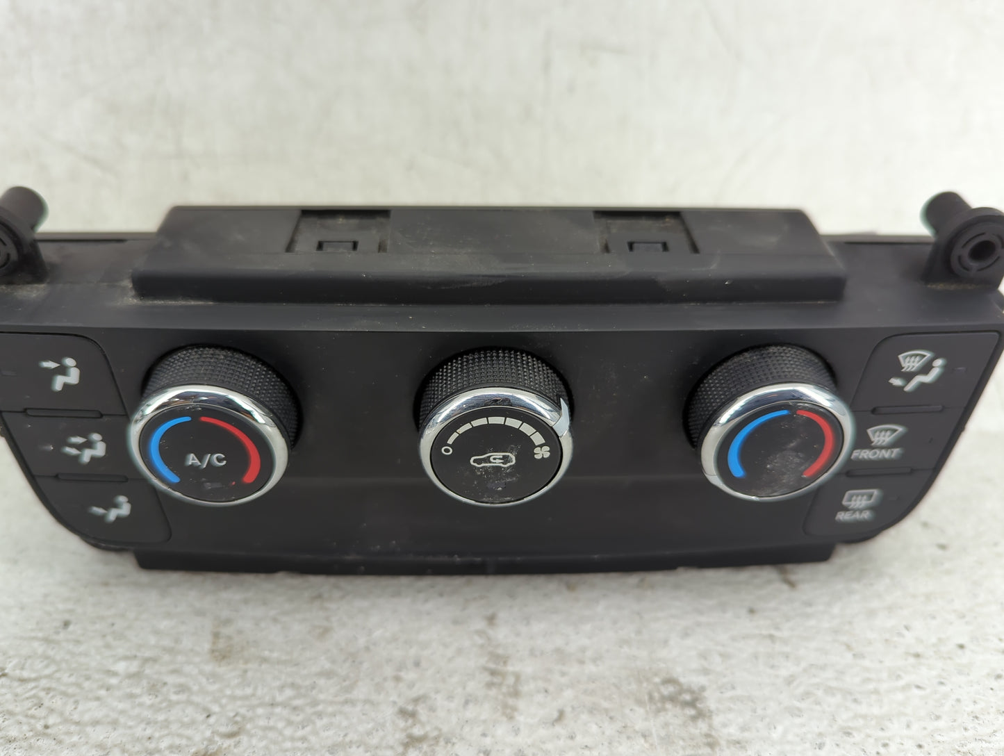 2014 Dodge Caravan Climate Control Module Temperature AC/Heater Replacement P/N:P55111249AF Fits OEM Used Auto Parts - Oemus