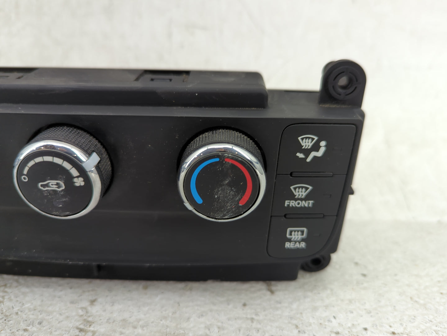 2014 Dodge Caravan Climate Control Module Temperature AC/Heater Replacement P/N:P55111249AF Fits OEM Used Auto Parts - Oemus