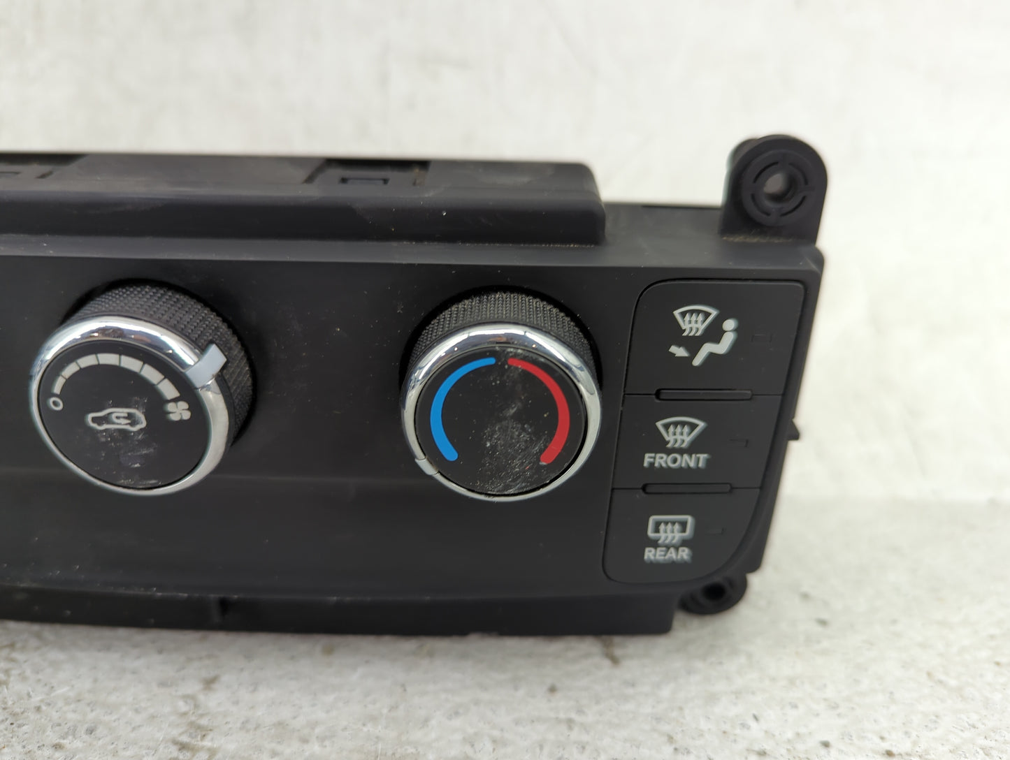 2014 Dodge Caravan Climate Control Module Temperature AC/Heater Replacement P/N:P55111249AF Fits OEM Used Auto Parts - Oemus