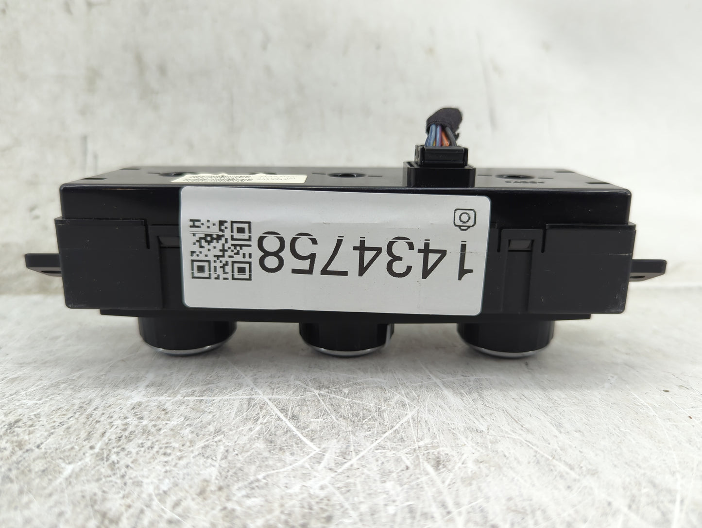 2014 Dodge Caravan Climate Control Module Temperature AC/Heater Replacement P/N:55111312AC Fits OEM Used Auto Parts - Oemuse