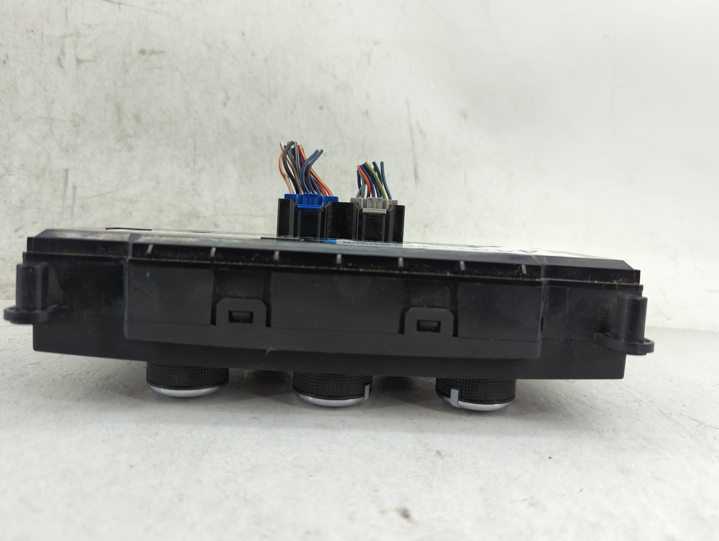 2014 Dodge Caravan Climate Control Module Temperature AC/Heater Replacement P/N:P55111240AF Fits OEM Used Auto Parts - Oemus