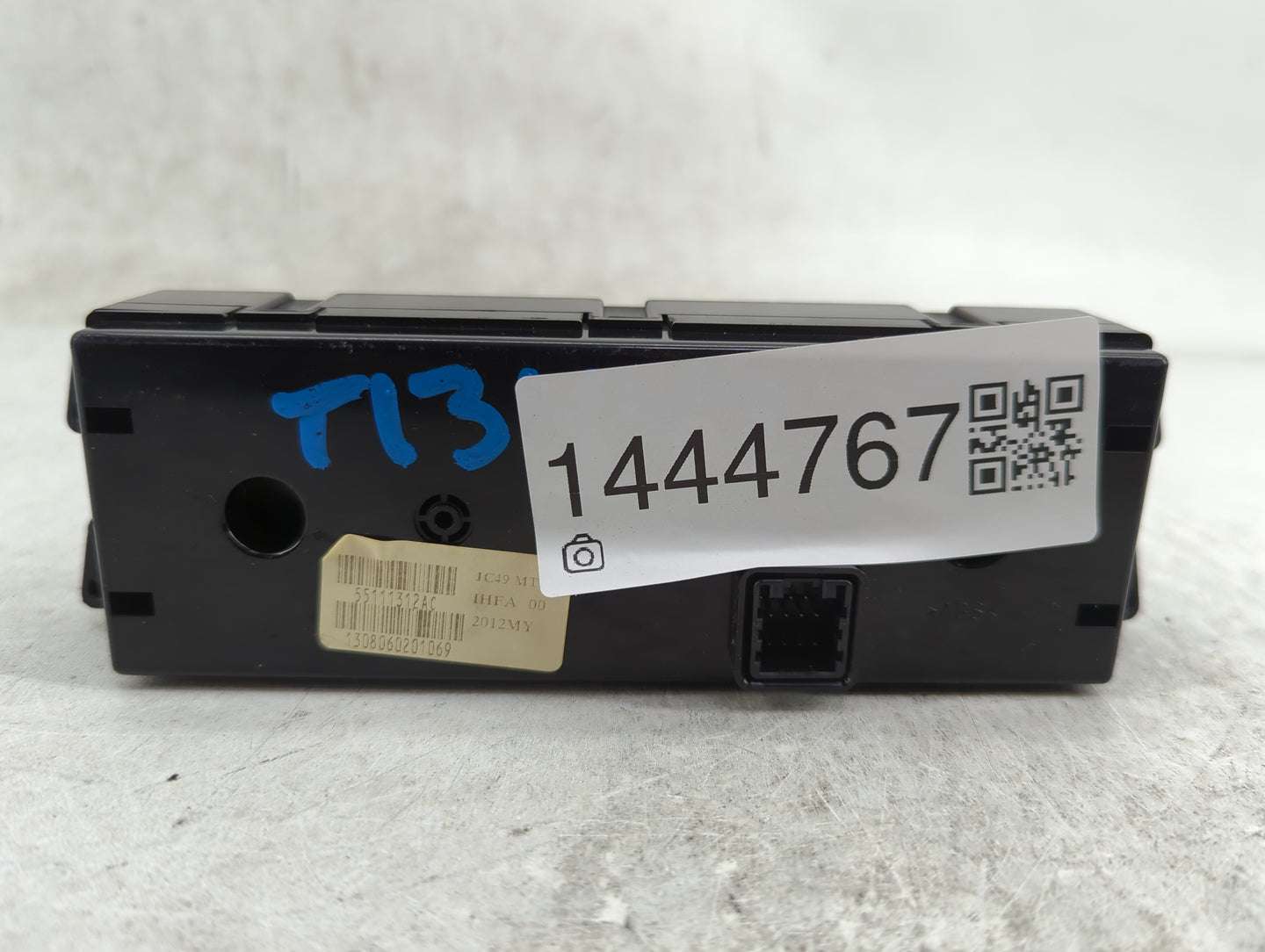 2014 Dodge Caravan Climate Control Module Temperature AC/Heater Replacement P/N:55111312AC Fits OEM Used Auto Parts - Oemuse