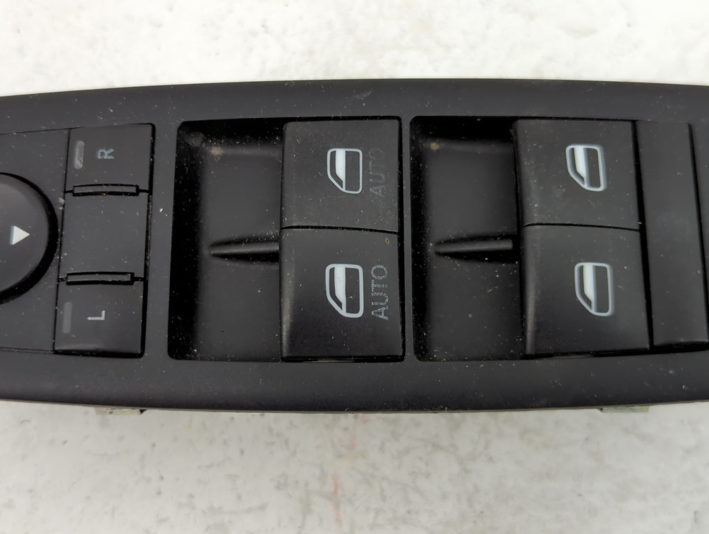 2014 Dodge Caravan Master Power Window Switch Replacement Driver Side Left P/N:68110871AA Fits OEM Used Auto Parts - Oemused