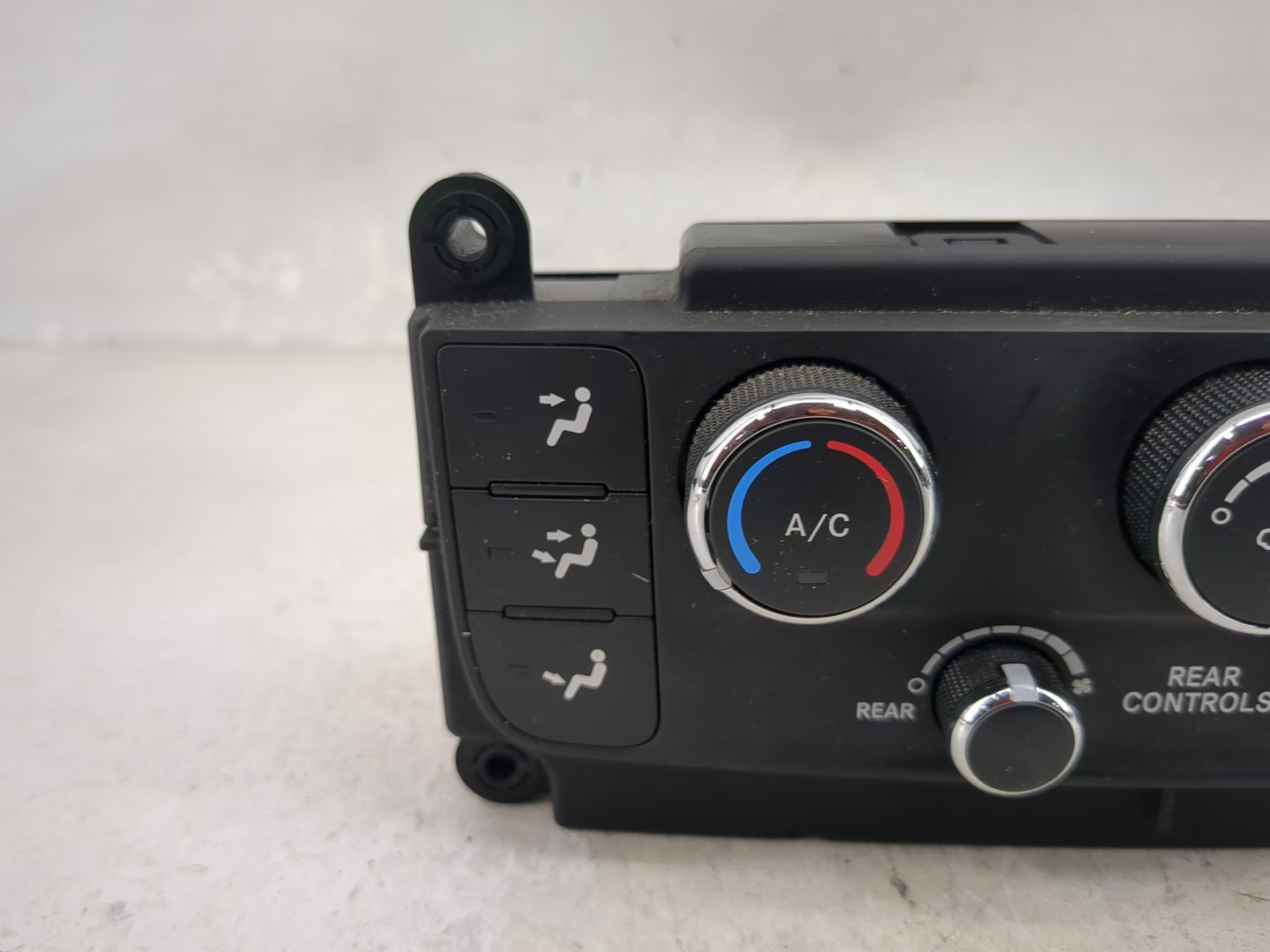 2014 Dodge Caravan Climate Control Module Temperature AC/Heater Replacement P/N:P55111240AF Fits OEM Used Auto Parts - Oemus