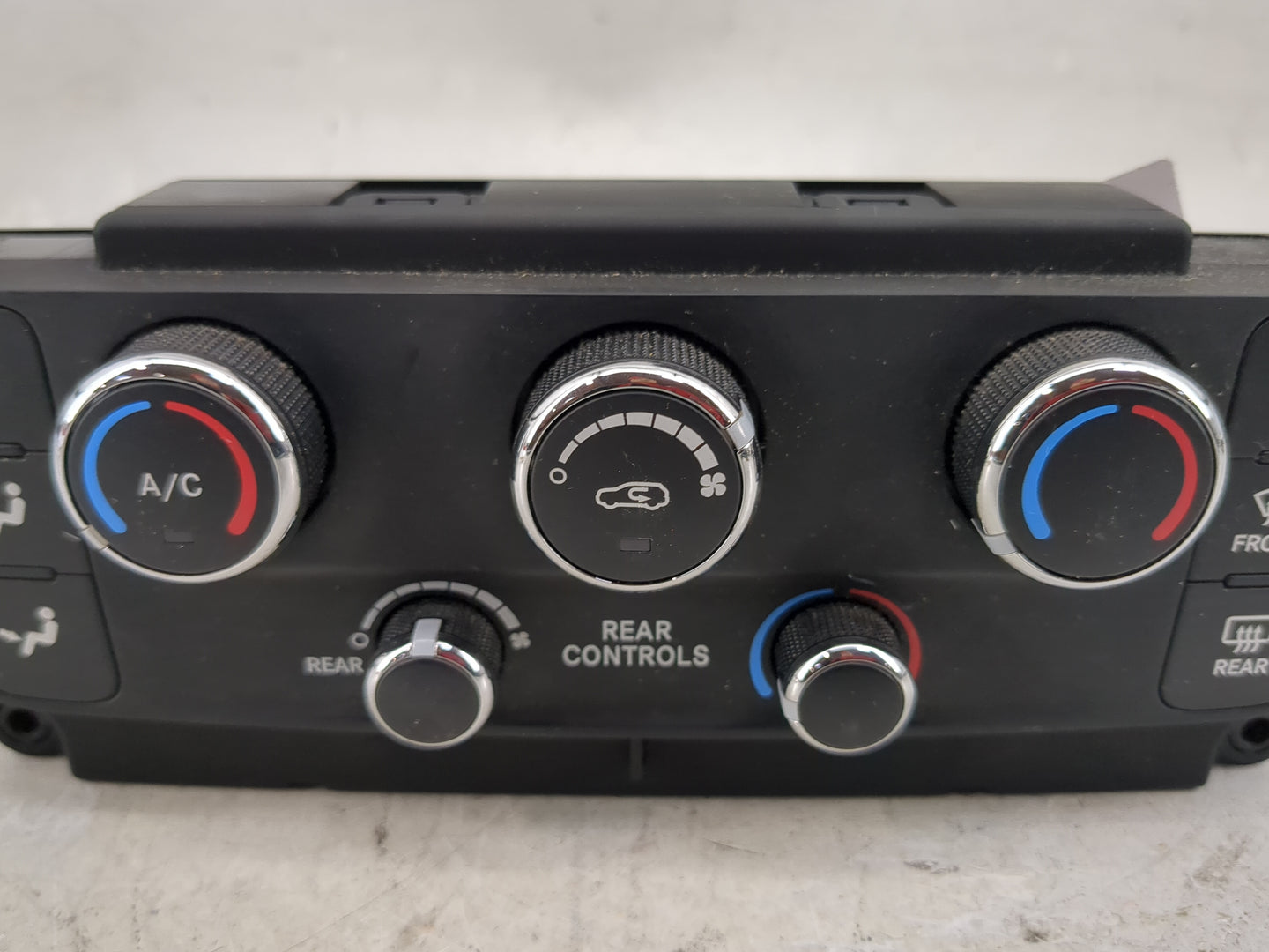 2014 Dodge Caravan Climate Control Module Temperature AC/Heater Replacement P/N:P55111240AF Fits OEM Used Auto Parts - Oemus