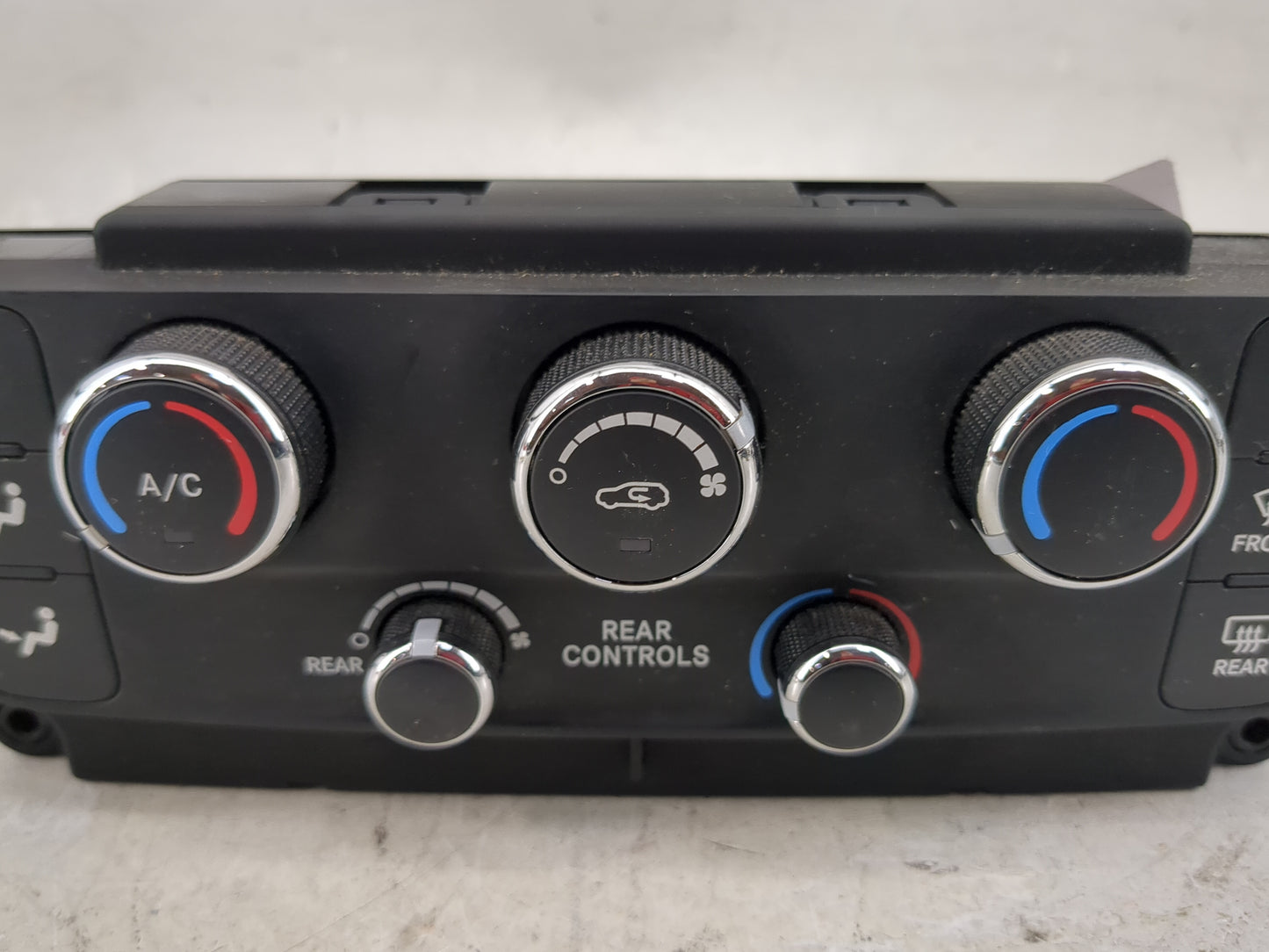 2014 Dodge Caravan Climate Control Module Temperature AC/Heater Replacement P/N:P55111240AF Fits OEM Used Auto Parts - Oemus