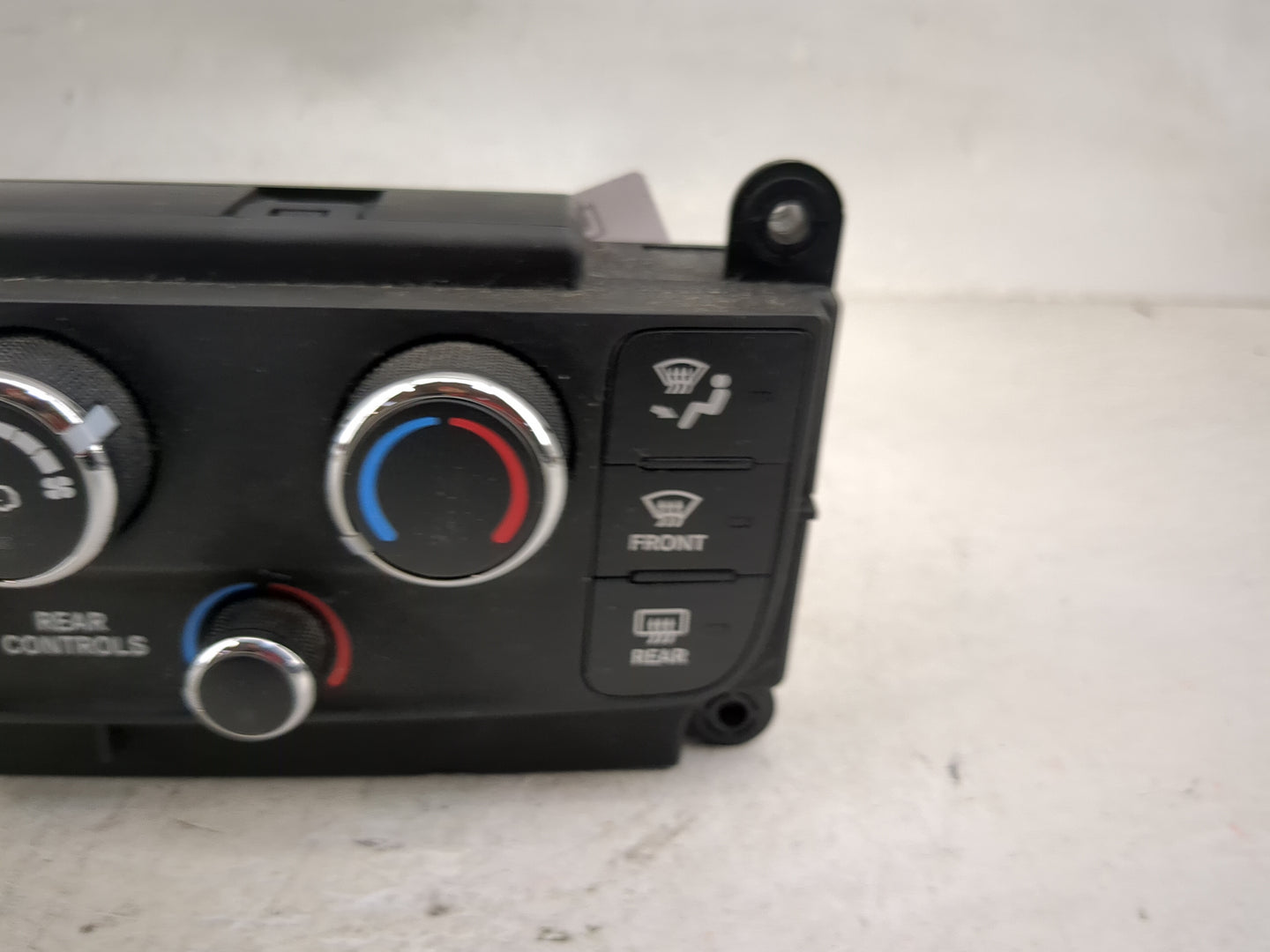 2014 Dodge Caravan Climate Control Module Temperature AC/Heater Replacement P/N:P55111240AF Fits OEM Used Auto Parts - Oemus