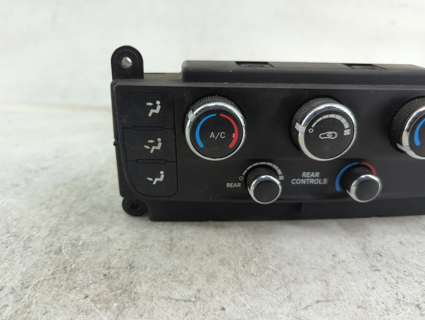 2014 Dodge Caravan Climate Control Module Temperature AC/Heater Replacement P/N:P55111240AF Fits OEM Used Auto Parts - Oemus