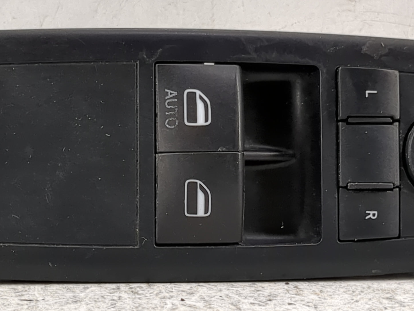 2014 Dodge Caravan Master Power Window Switch Replacement Driver Side Left P/N:68110870AA 10091433 Fits Fits 2012 2013 2015 