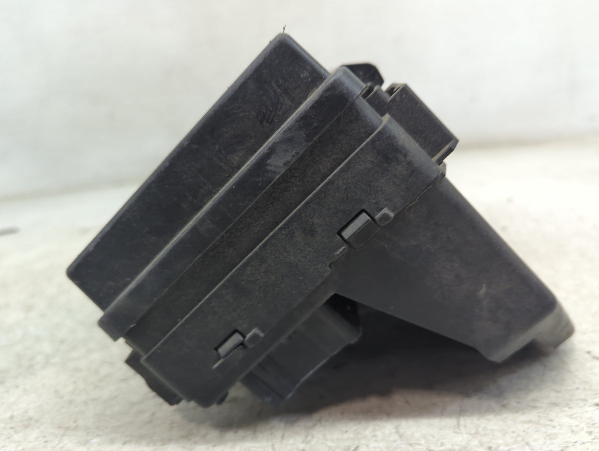 Dodge Caravan Fusebox Fuse Box Relay Module Tipm 1498634 - Oemusedautoparts1.com
