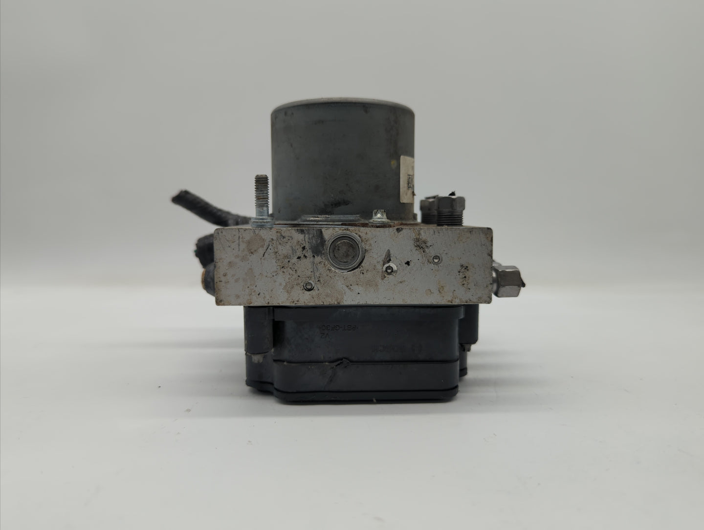 2014 Dodge Caravan ABS Pump Control Module Replacement P/N:P68183803AC Fits OEM Used Auto Parts - Oemusedautoparts1.com