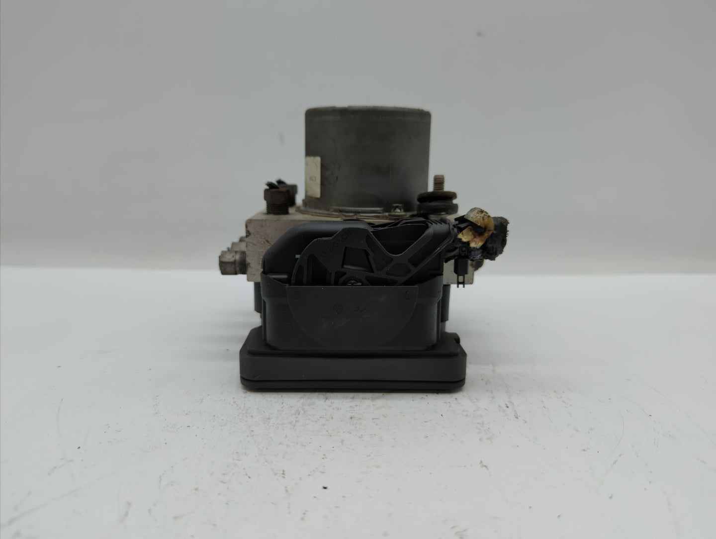 2014 Dodge Caravan ABS Pump Control Module Replacement P/N:68183803AC Fits OEM Used Auto Parts - Oemusedautoparts1.com