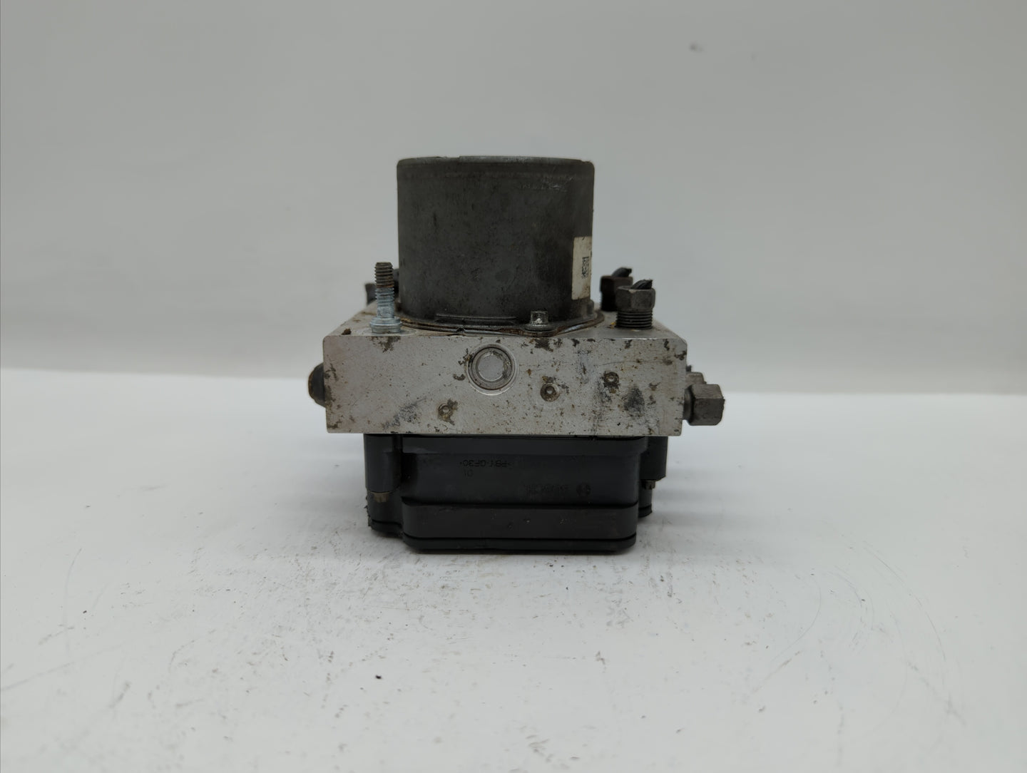 2014 Dodge Caravan ABS Pump Control Module Replacement P/N:68183803AC Fits OEM Used Auto Parts - Oemusedautoparts1.com