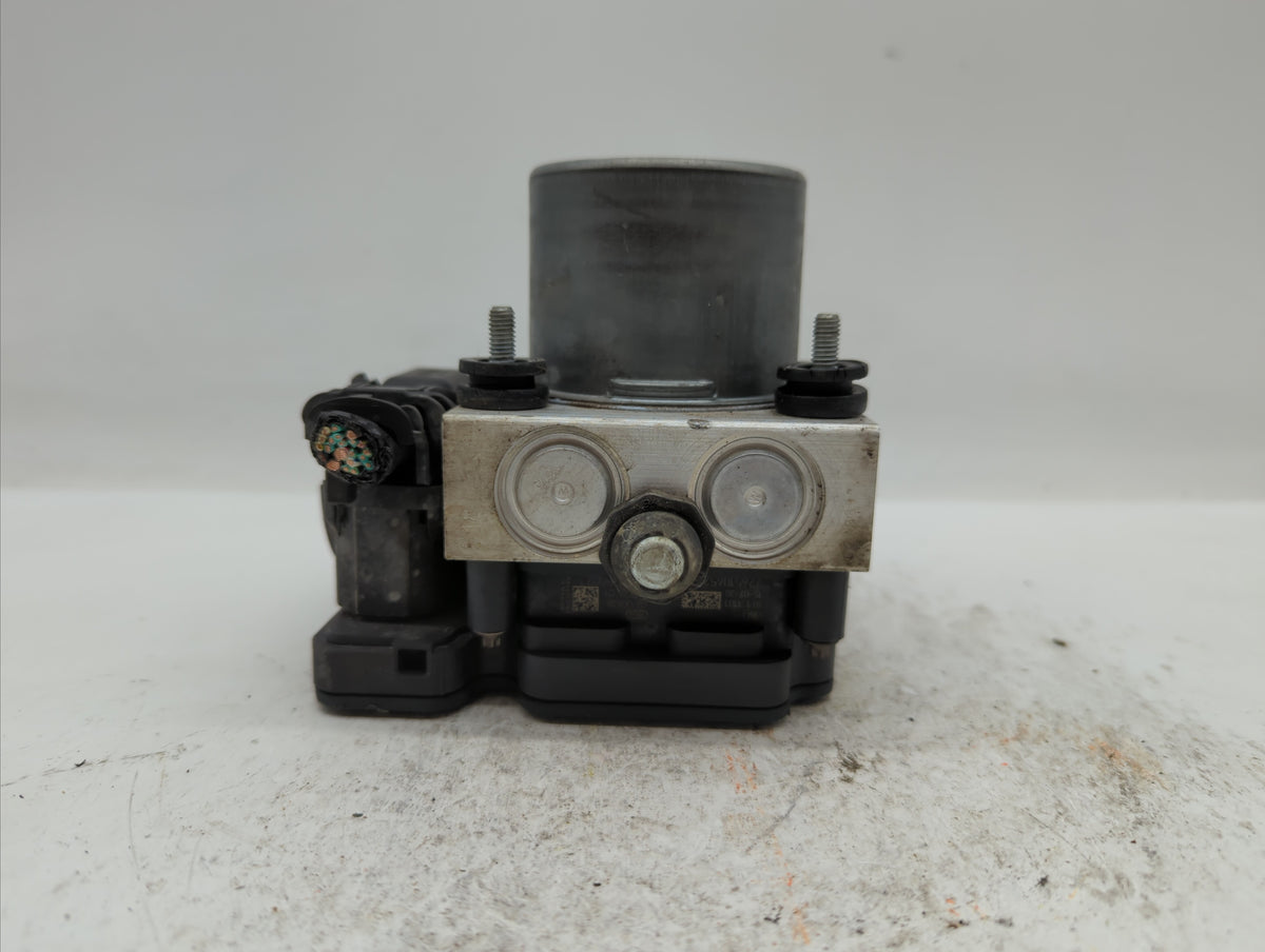 2014 Dodge Caravan Anti-Lock Brake ABS Pump Module Actuator OEM P/N:P68183803AC Fits OEM Used Auto Parts - Oemusedautoparts1