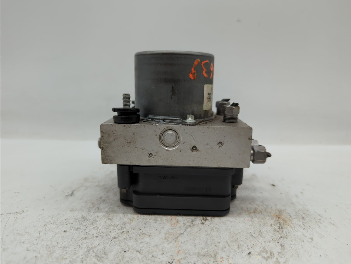 2014 Dodge Caravan Anti-Lock Brake ABS Pump Module Actuator OEM P/N:P68183803AC Fits OEM Used Auto Parts - Oemusedautoparts1