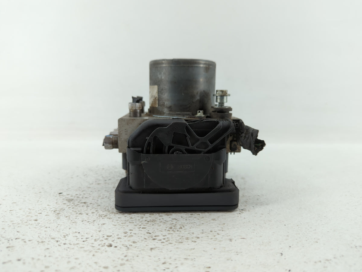 2014 Dodge Caravan Anti-Lock Brake ABS Pump Module Actuator OEM P/N:68183803AC P68183803AC Fits OEM Used Auto Parts - Oemuse