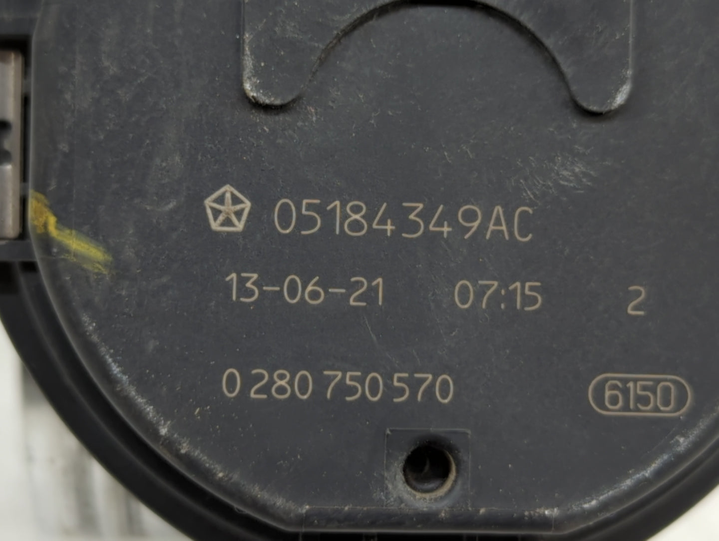 2014 Dodge Caravan Throttle Body P/N:05184349AC Fits Fits 2011 2012 2013 2015 2016 2017 2018 2019 2020 2021 2022 OEM Used Au