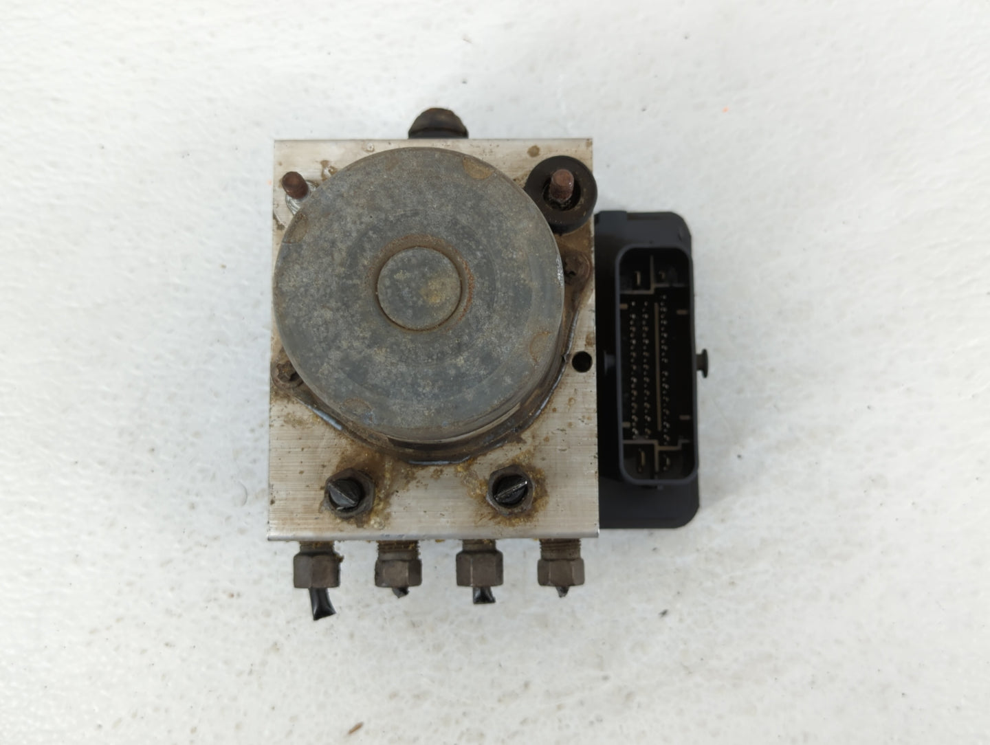 2014 Dodge Caravan ABS Pump Control Module Replacement P/N:P68183803AC Fits OEM Used Auto Parts - Oemusedautoparts1.com