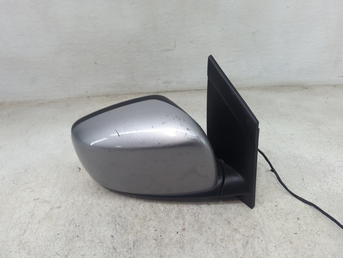 2014 Dodge Caravan Passenger Side View Mirror - Right Door Mirror OEM Used - Oemusedautoparts1.com