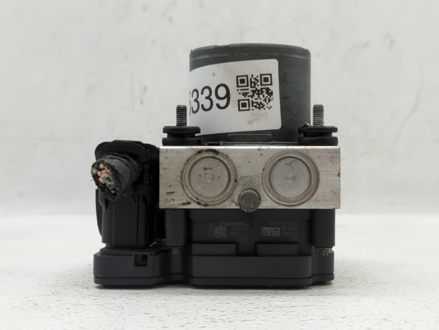 2014 Dodge Caravan ABS Pump Control Module Replacement P/N:P68183803AC Fits OEM Used Auto Parts - Oemusedautoparts1.com