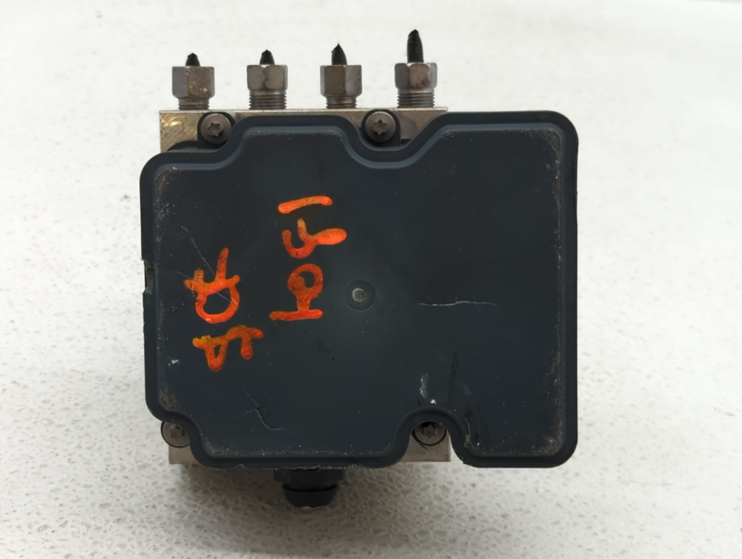 2014 Dodge Caravan ABS Pump Control Module Replacement P/N:P68183803AC Fits OEM Used Auto Parts - Oemusedautoparts1.com