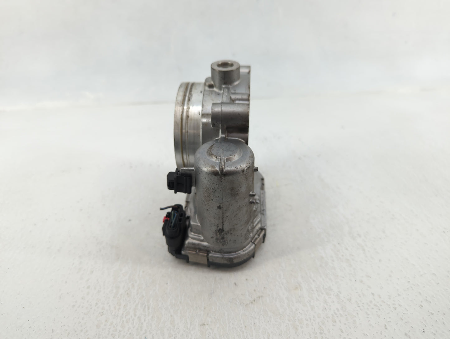 2014 Dodge Caravan Throttle Body P/N:05184349AC Fits Fits 2011 2012 2013 2015 2016 2017 2018 2019 2020 2021 2022 OEM Used Au