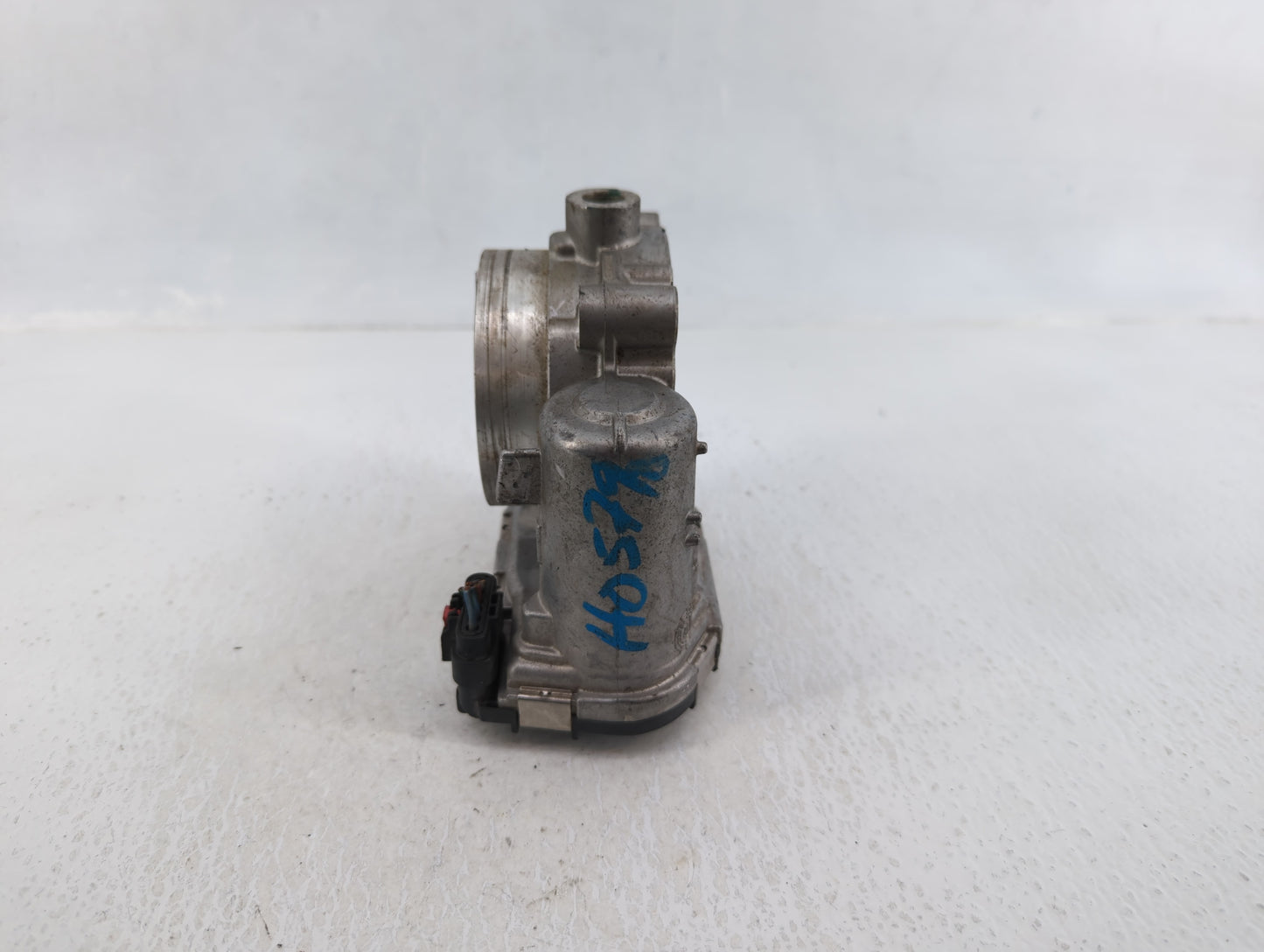 2014 Dodge Caravan Throttle Body P/N:05184349AC Fits Fits 2011 2012 2013 2015 2016 2017 2018 2019 2020 2021 2022 OEM Used Au
