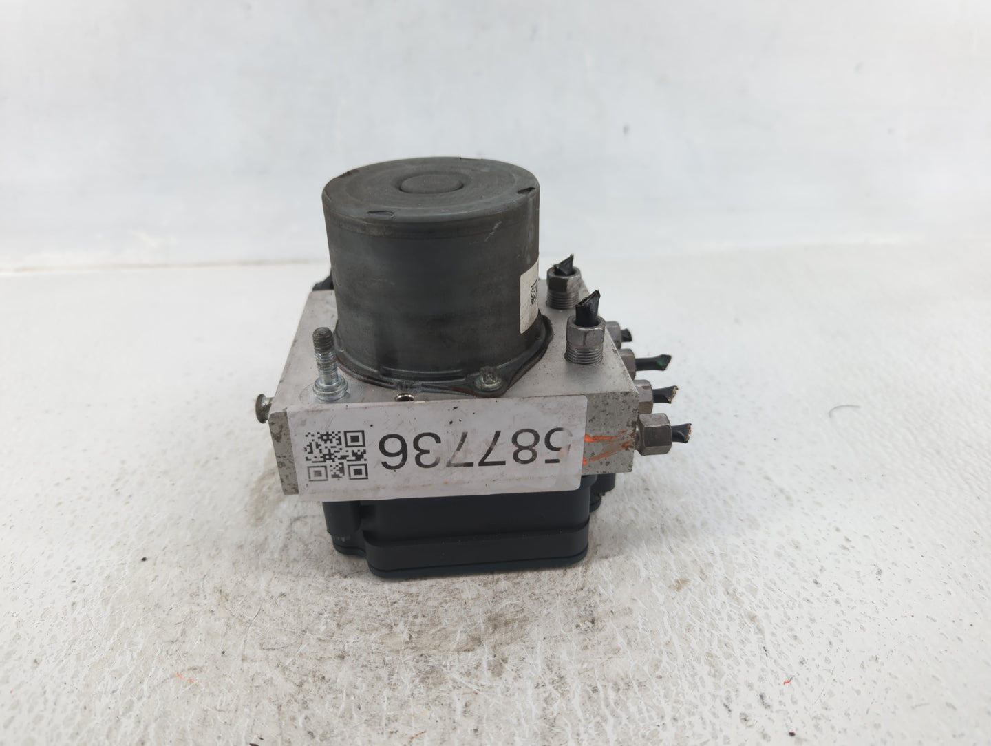 2014 Dodge Caravan ABS Pump Control Module Replacement P/N:P68183803AC Fits OEM Used Auto Parts - Oemusedautoparts1.com