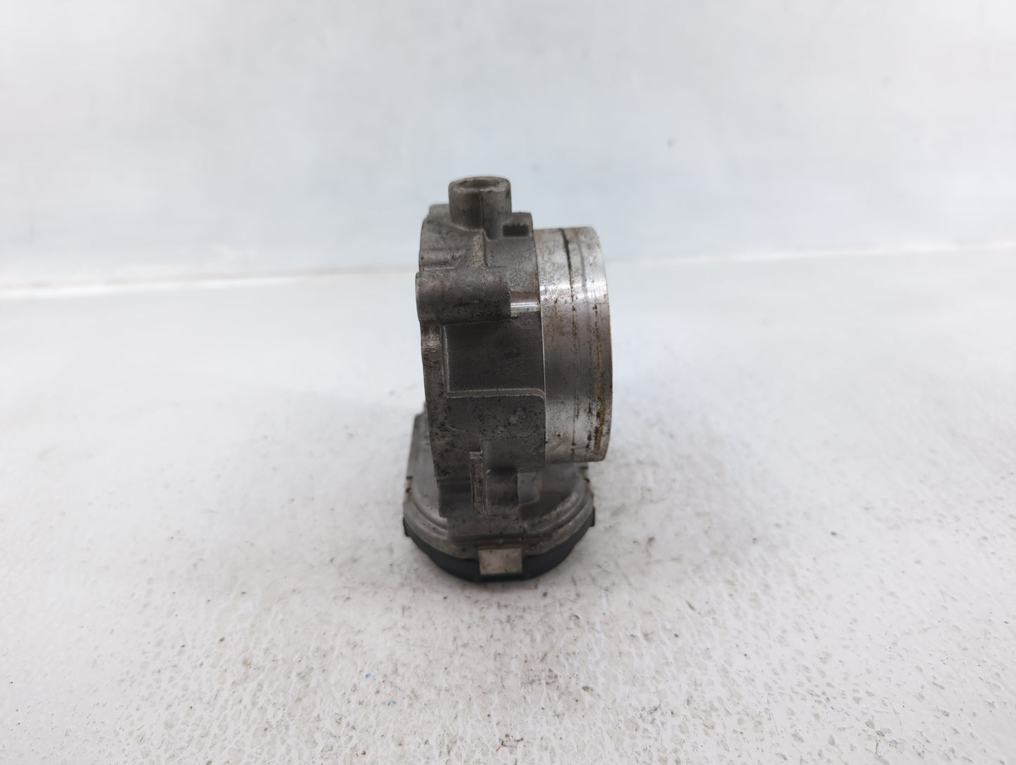 2014 Dodge Caravan Throttle Body P/N:05184349AC Fits Fits 2011 2012 2013 2015 2016 2017 2018 2019 2020 2021 2022 OEM Used Au