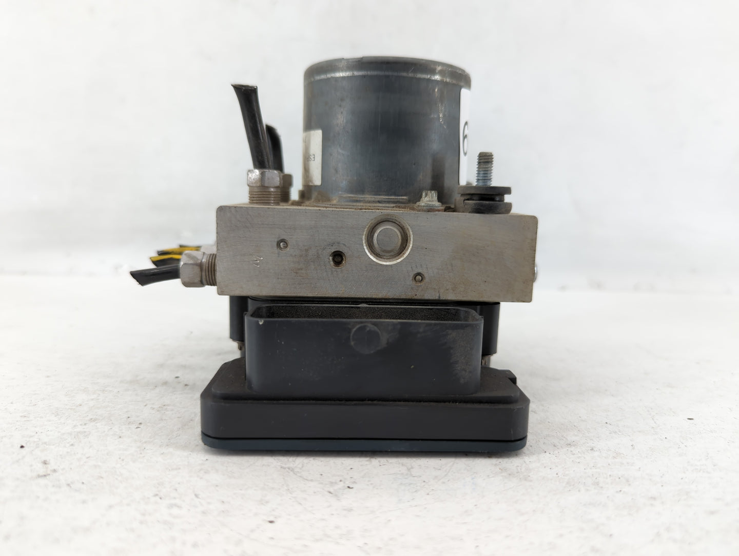 2014 Dodge Caravan ABS Pump Control Module Replacement P/N:P68183803AC Fits OEM Used Auto Parts - Oemusedautoparts1.com