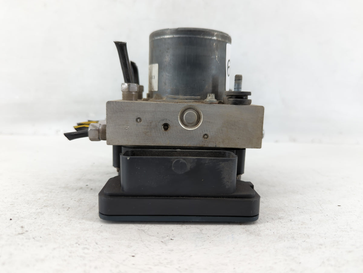 2014 Dodge Caravan Anti-Lock Brake ABS Pump Module Actuator OEM P/N:P68183803AC Fits OEM Used Auto Parts - Oemusedautoparts1