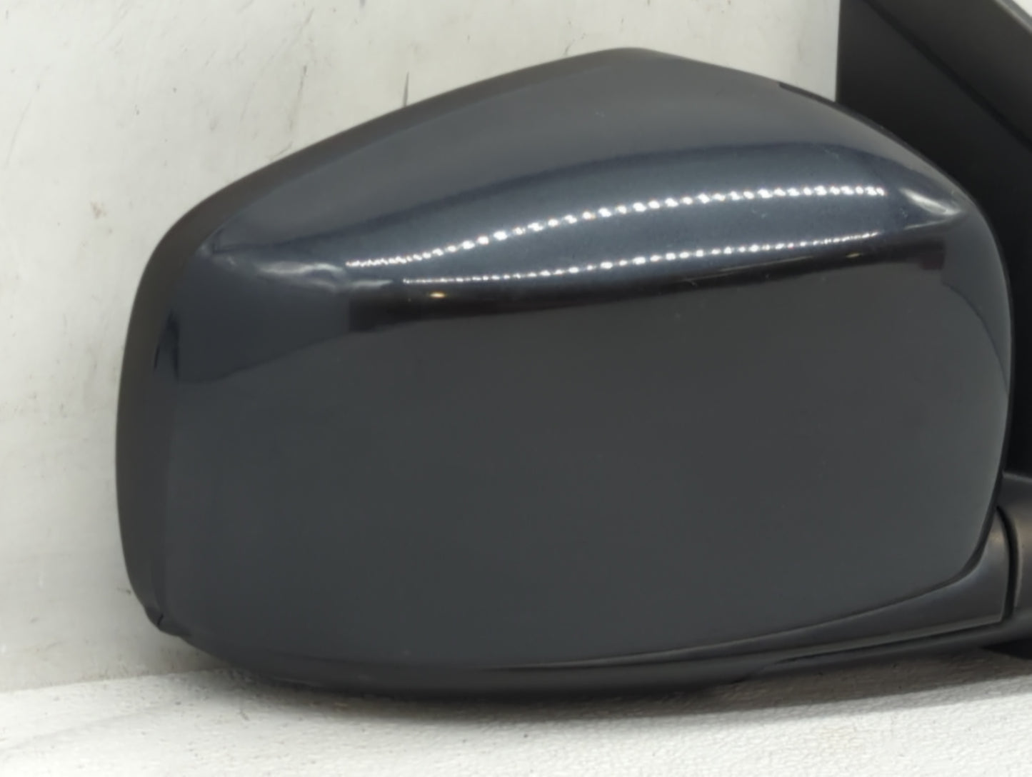 2014 Dodge Caravan Driver Side View Mirror - Left Door Mirror OEM Used - Oemusedautoparts1.com