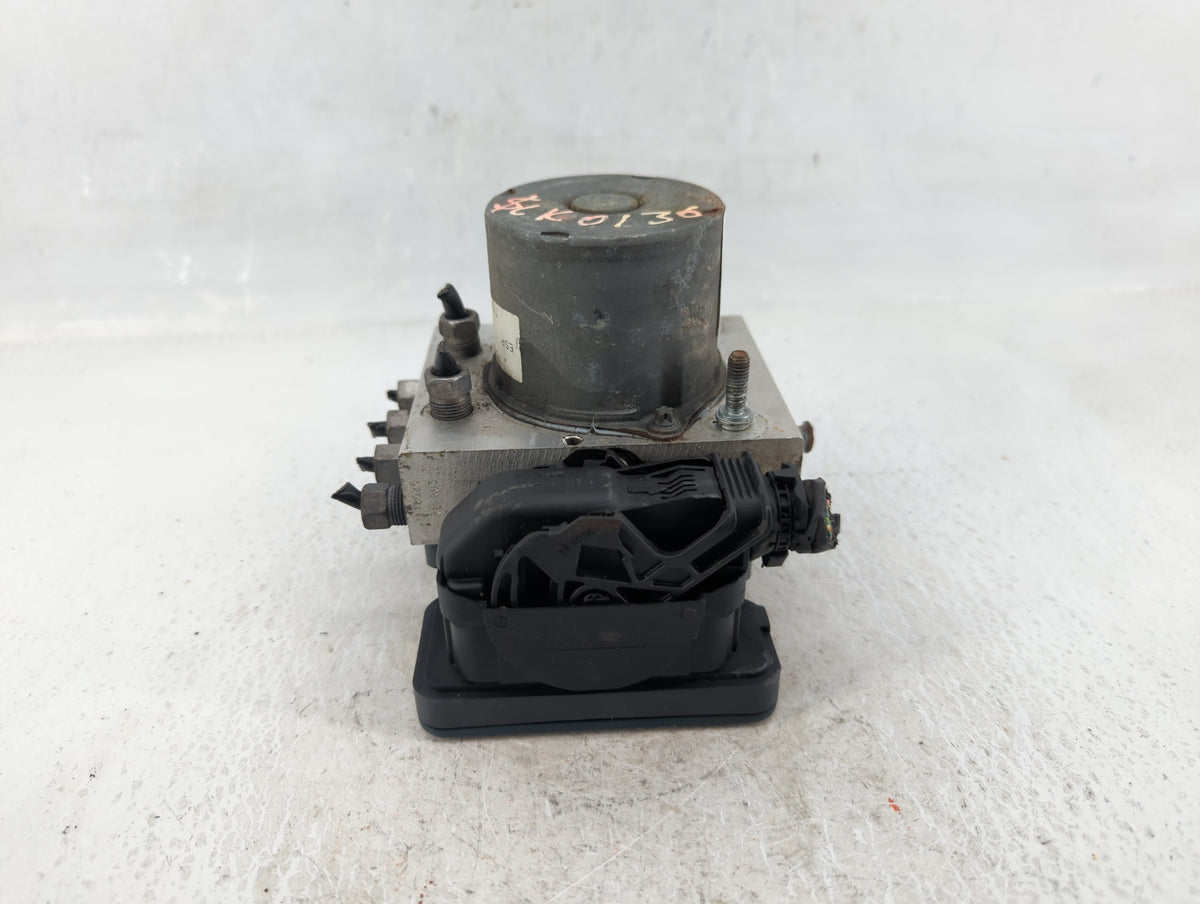 2014 Dodge Caravan Anti-Lock Brake ABS Pump Module Actuator OEM P/N:P68183803AC Fits OEM Used Auto Parts - Oemusedautoparts1