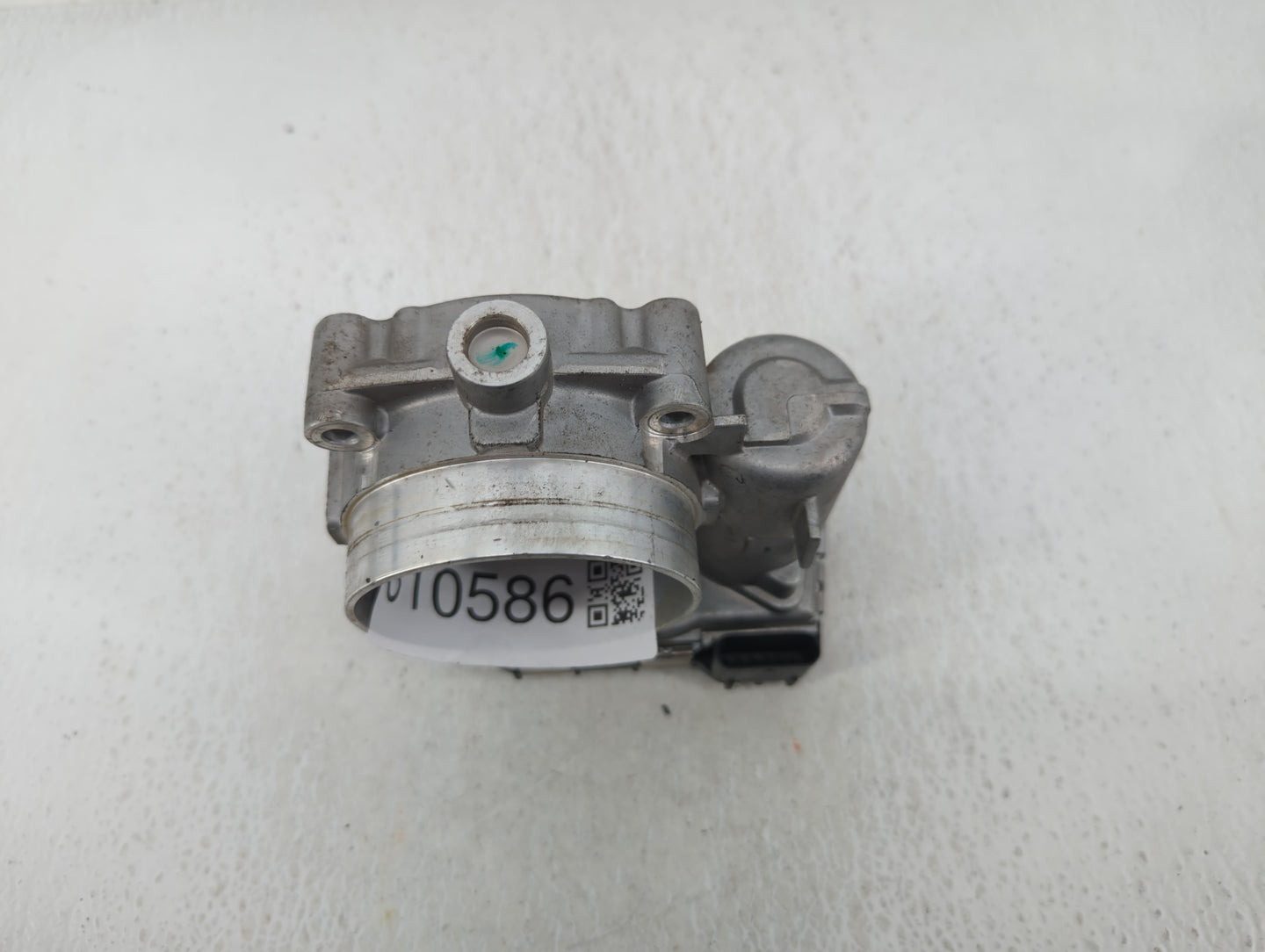2014 Dodge Caravan Throttle Body P/N:05184349AC Fits Fits 2011 2012 2013 2015 2016 2017 2018 2019 2020 2021 2022 OEM Used Au