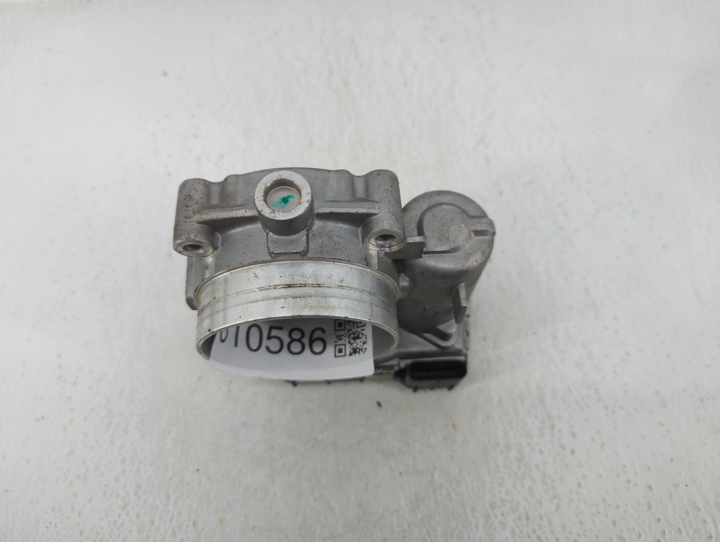2014 Dodge Caravan Throttle Body P/N:05184349AC Fits Fits 2011 2012 2013 2015 2016 2017 2018 2019 2020 2021 2022 OEM Used Au