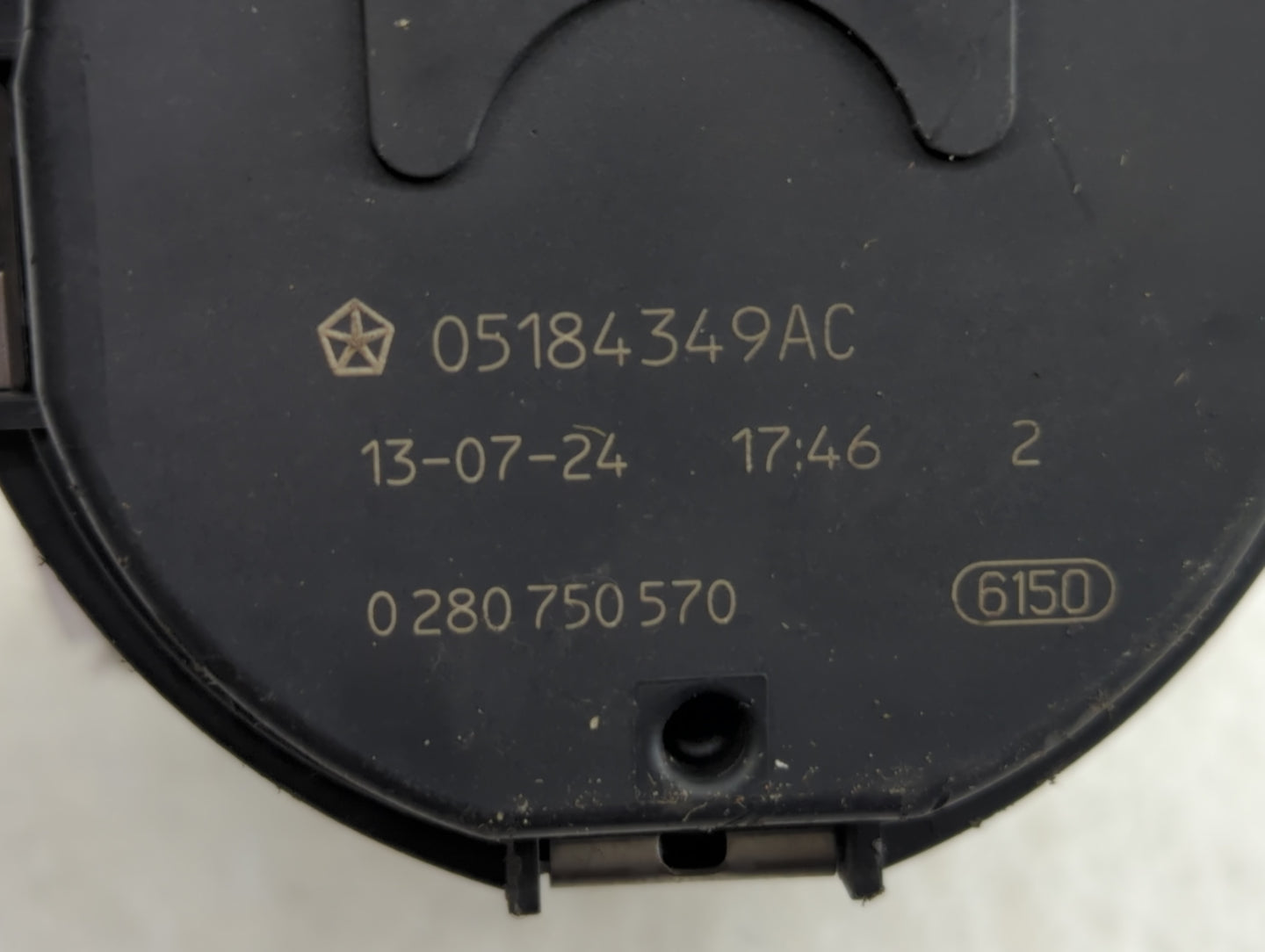 2014 Dodge Caravan Throttle Body P/N:05184349AC Fits Fits 2011 2012 2013 2015 2016 2017 2018 2019 2020 2021 2022 OEM Used Au